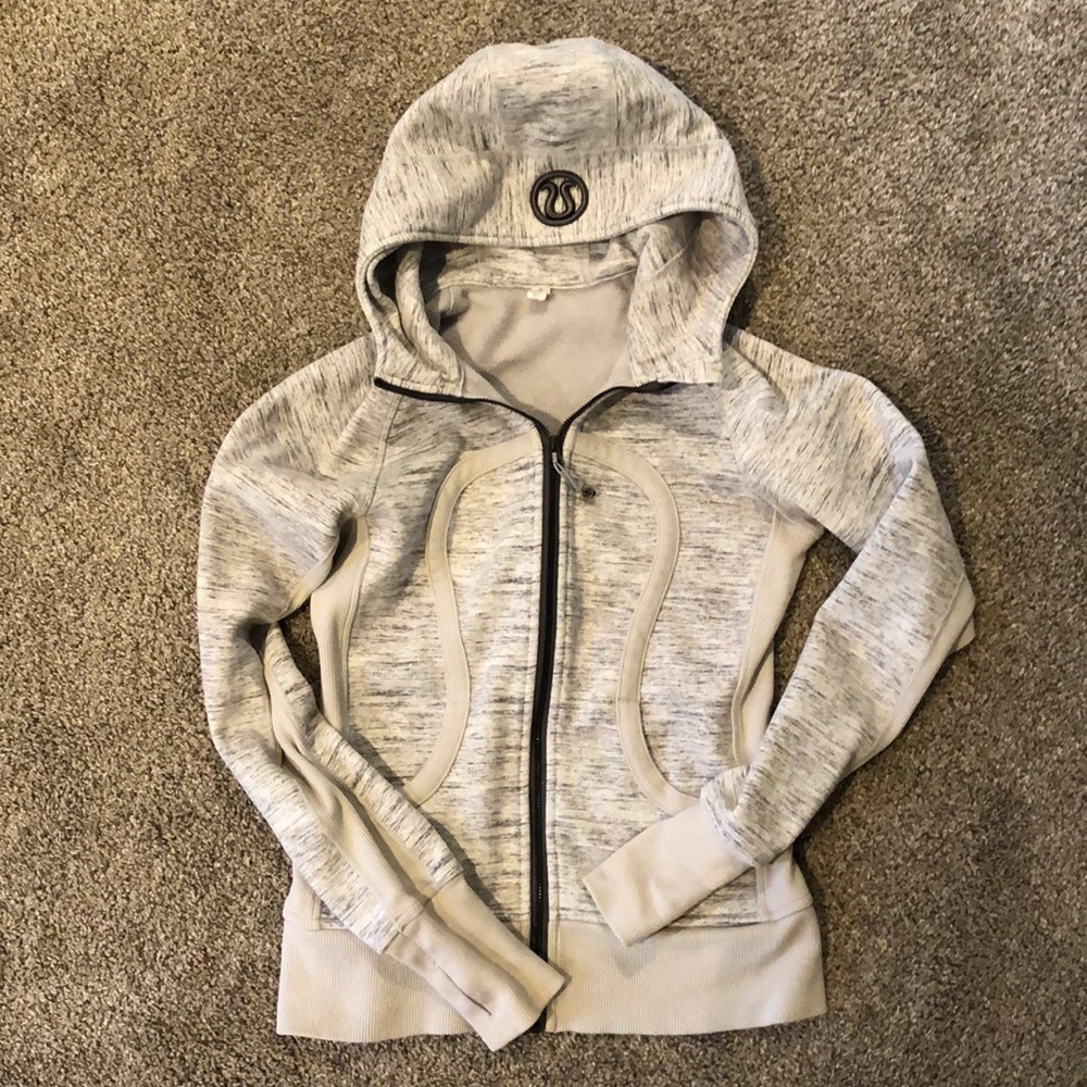 Lululemon scuba hoodie size 6